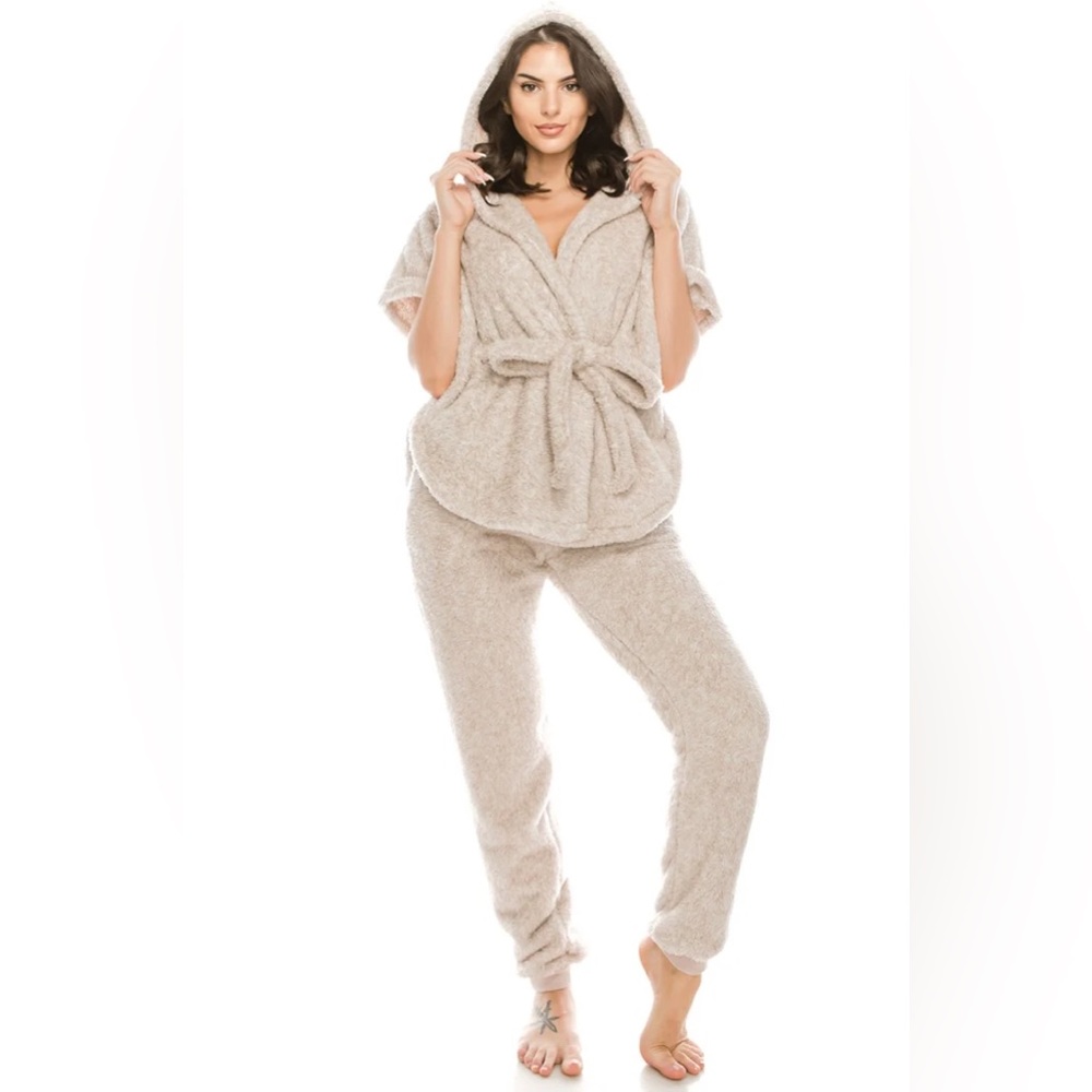 2 Piece Fuzzy Pajama Set
